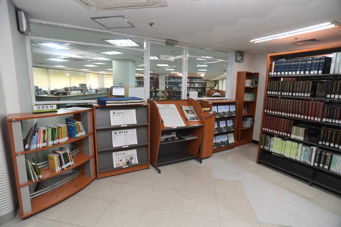 북한자료실 내부