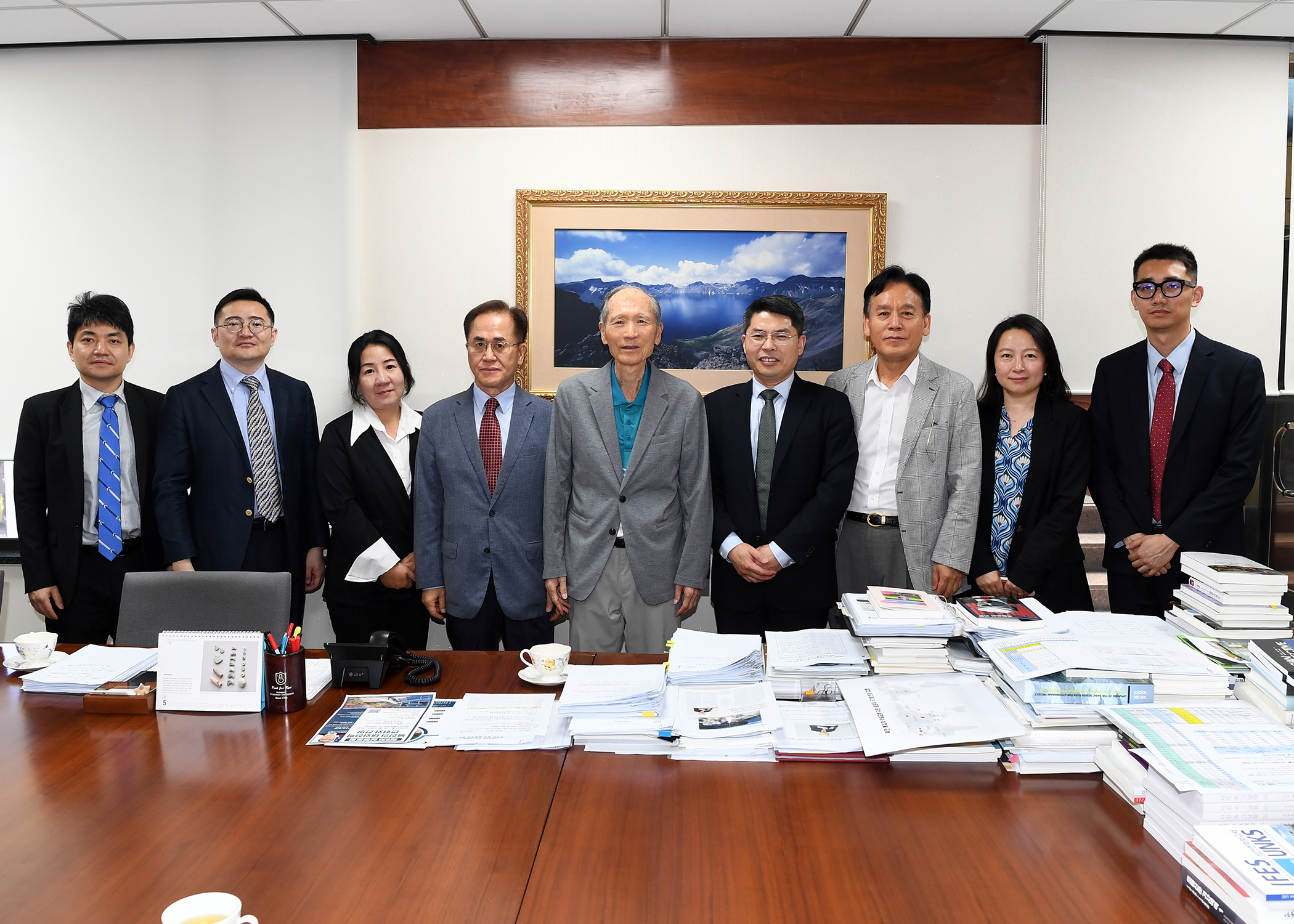 Delegation from the Shanghai Institute of International Studies (SIIS) visits IFES 첨부 이미지